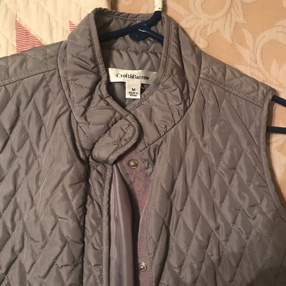 Vest - Picture 2 of 2